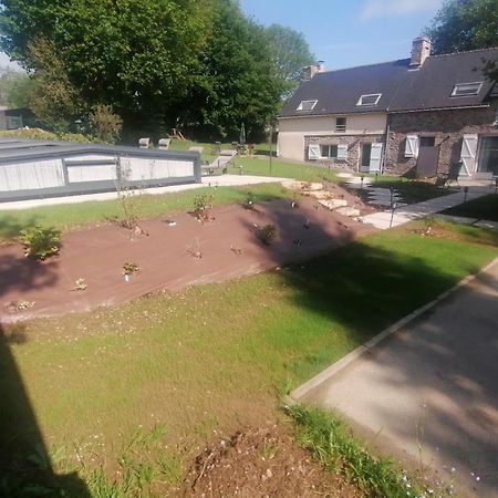 Les Gites De L'Etang De La Foret Brandivy Exteriör bild